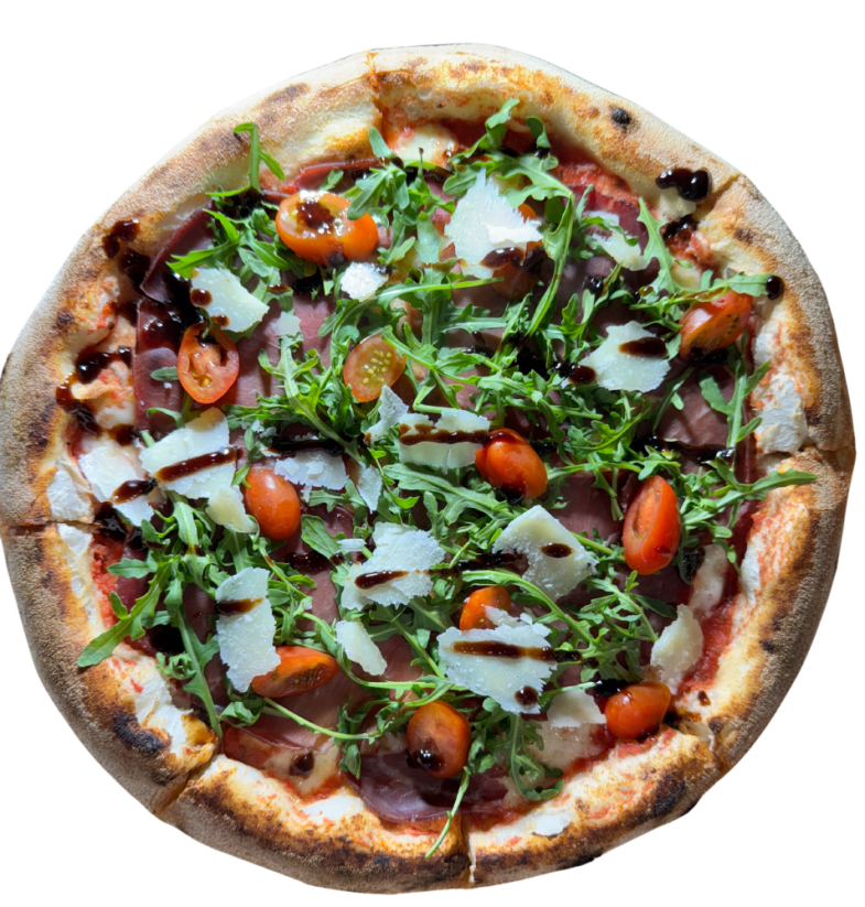 3. BRESAOLINA / pomodoro, mozzarella fior di latte, bresaola (sušená hovädzia šunka), rukola, cherry rajčiny, syr pecorino, figové balsamico)