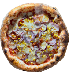 17. CAMPAGNA / pomodoro, mozzarella fior di latte, oravská slanina, klobása, kukurica, cibuľa